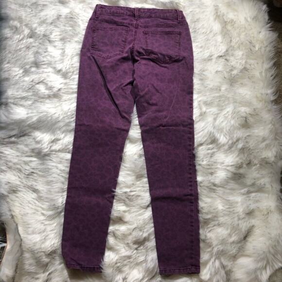 Nine West Vintage America Low Rise Purple Leopard Animal Print Jeans - Picture 7 of 8